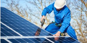 Installation Maintenance Panneaux Solaires Photovoltaïques à Liomer